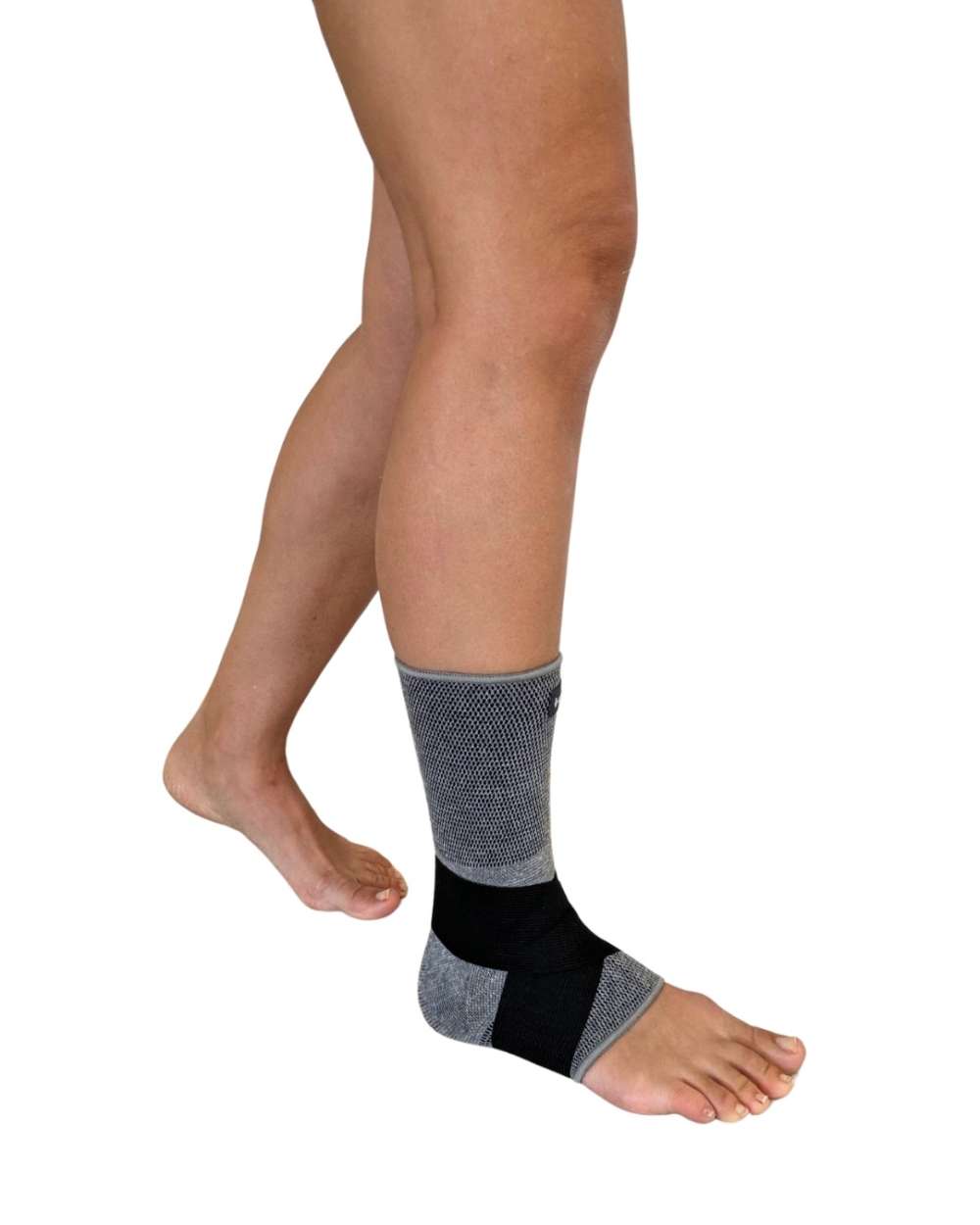 TOBILLERA DEPORTIVA EN TEJIDO 3D Y AJUSTE EN 8